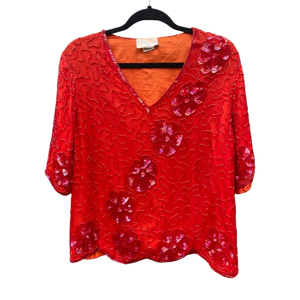 Red sequin flower top VTG‎ silk size small sequined, beaded scalloped